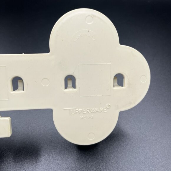 Vtg 70s Tupperware Mid Century 1453-2 Wall Key Holder Key Hanger Made in USA - Picture 4 of 5
